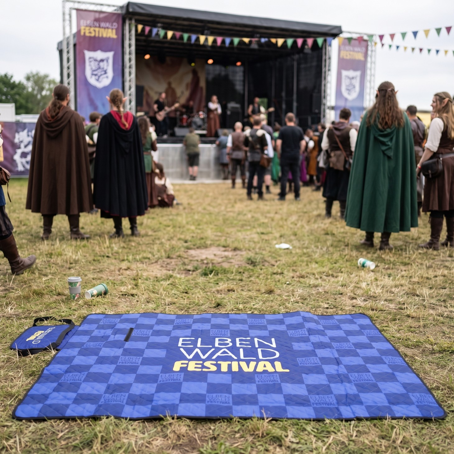 Vorbestellung - Picknickdecke faltbar - Elbenwald Festival